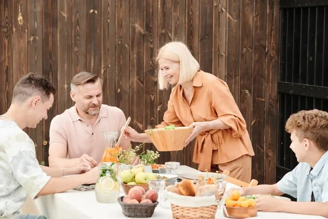 Čustva, odnosi, komunikacija_Anja Horvat Jeromel